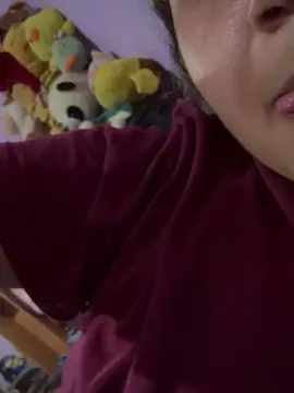 Loirinha1  live sex cam