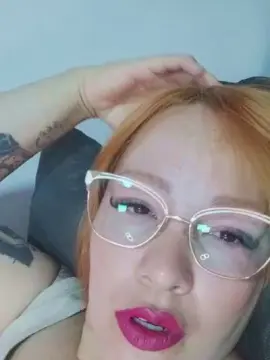 Reina80  live sex cam