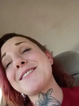 Missmeyett25  live sex cam