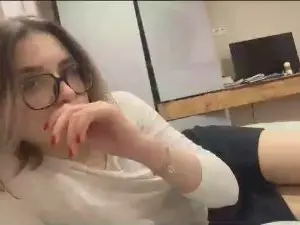 LaureneCables  live sex cam