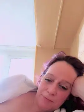 JazzRose83  live sex cam