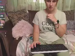 Lovingfeetheels  live sex cam