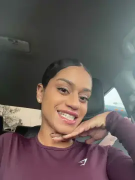 Crystalxox28  live sex cam