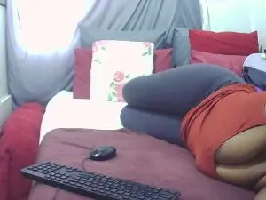 Maturegodess  live sex cam
