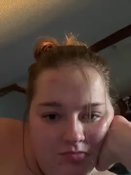 CheakyCherry  live sex cam