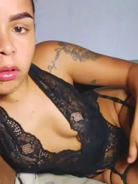 Japinhamorenah  live sex cam