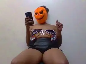 Velvet69keys  live sex cam