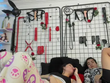 Lovely_girls  live sex cam