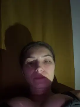 Elvira4youu  live sex cam