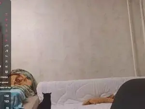 AnitaDalleva  live sex cam