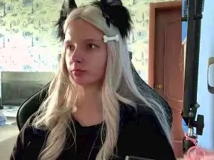 LouisLoewe  live sex cam