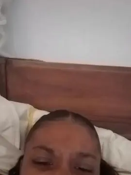 BellaLuna  live sex cam