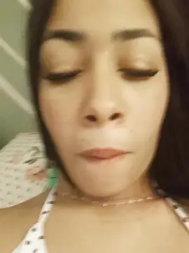 Jeniffervtg1  live sex cam