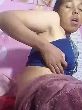 Jennia234  live sex cam
