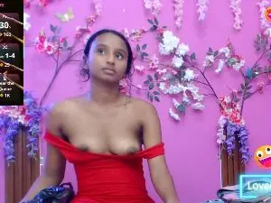 Skinnytiana18  live sex cam