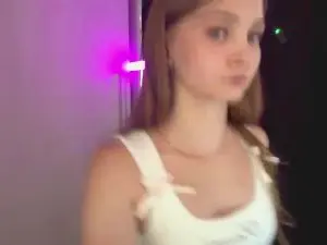 LakeshaBanana  live sex cam