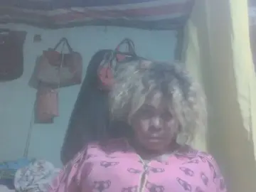 Norayah  live sex cam