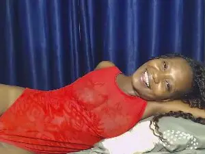 Prettytara  live sex cam