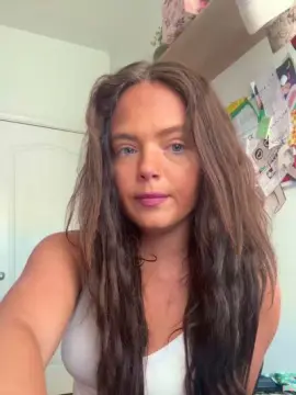 Tiffmquiggs  live sex cam