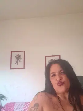 Valery882  live sex cam