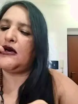 Valery882  live sex cam