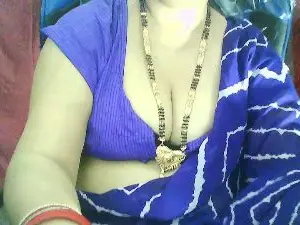 Sexypooja69  live sex cam
