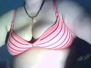 Sexypooja69  live sex cam