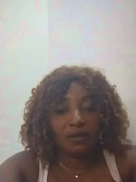 Prisca5  live sex cam