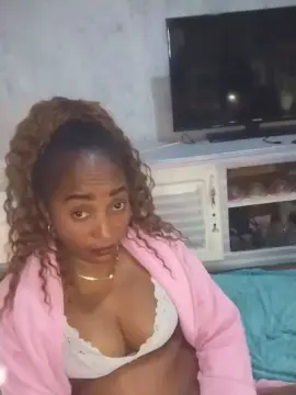 Prisca5  live sex cam