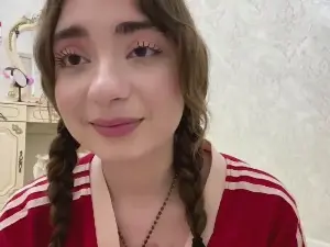 BrandeGrullon  live sex cam