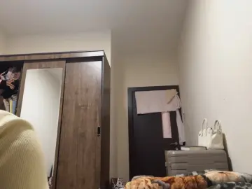 ElvieArthurs  live sex cam