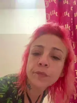 LilBit904  live sex cam