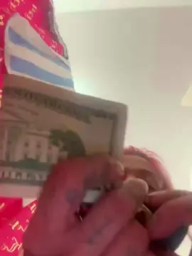 LilBit904  live sex cam