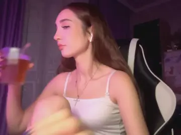 TinaPowlen  live sex cam