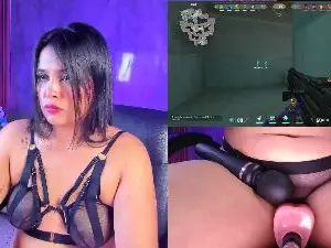 LuciaReid  live sex cam
