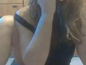 Lui_mary  live sex cam