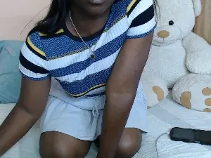 OnjaTiana  live sex cam