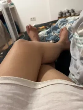 Pariss_hott  live sex cam