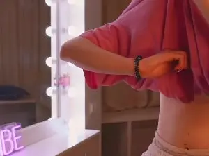 YajairaStanhope  live sex cam