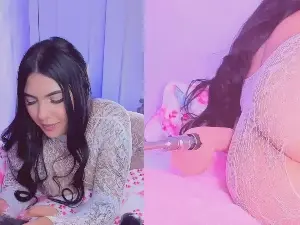 Georgiia_cm  live sex cam