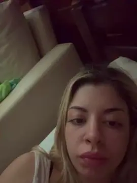 CristalBb22  live sex cam