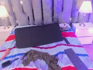 Milky_Bobbs69  live sex cam