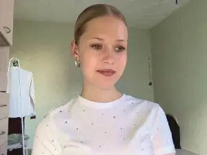 RaguelFoots  live sex cam