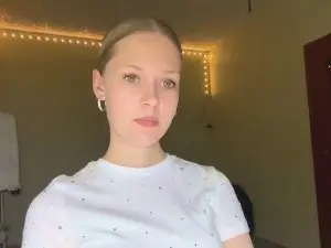 RaguelFoots  live sex cam