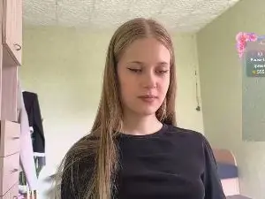 RaguelFoots  live sex cam