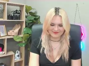 SweetLilyxo  live sex cam