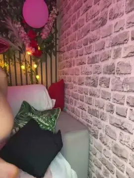 Blondie184  live sex cam