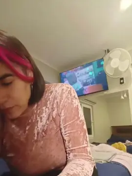 Madamepiaceri  live sex cam