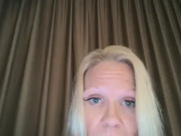 PrincessCutzZz  live sex cam