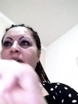 ValiKucka2000  live sex cam